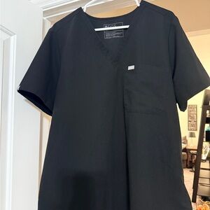 Figs Women's Black Catarina Top